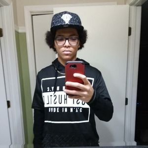 Meet your Posher, Adrian